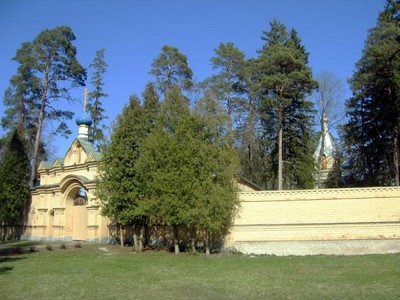 Klostera vārti