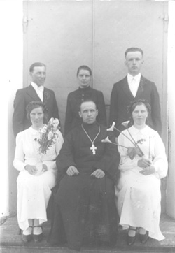 Priesteris Jānis Liepiņš kāzās